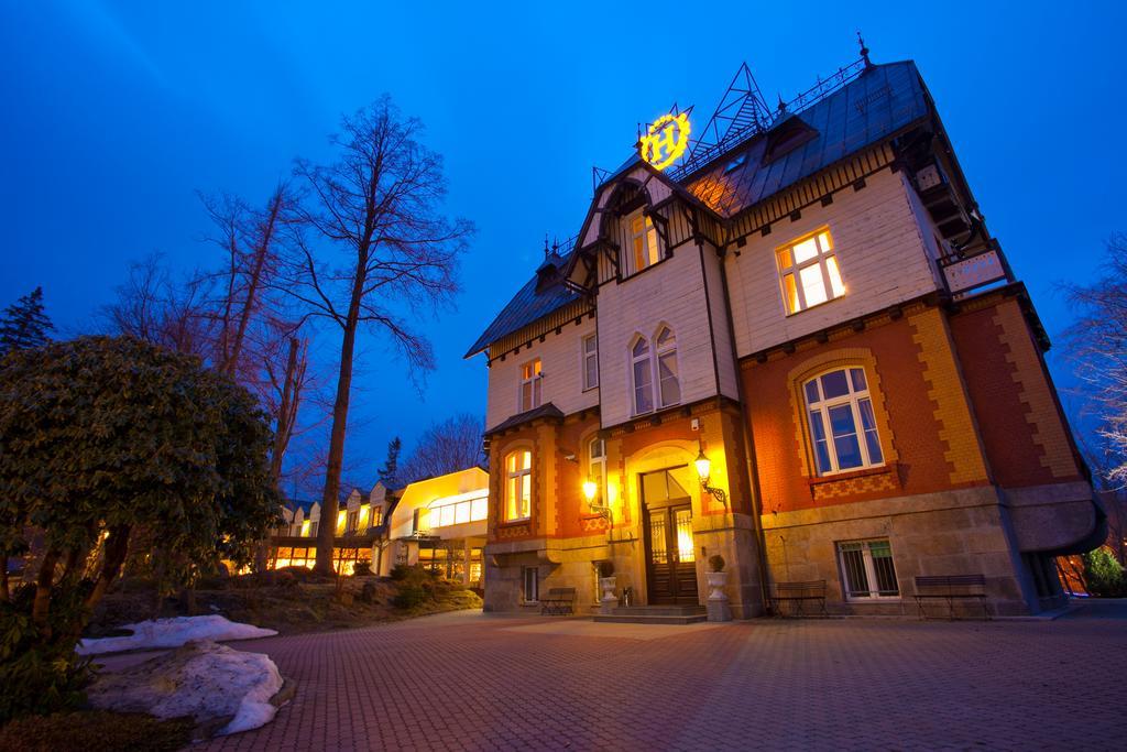 Hotel Szrenicowy Dwor シクラルスカ・ポレンバ エクステリア 写真