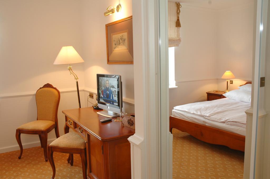 Hotel Szrenicowy Dwor シクラルスカ・ポレンバ 部屋 写真