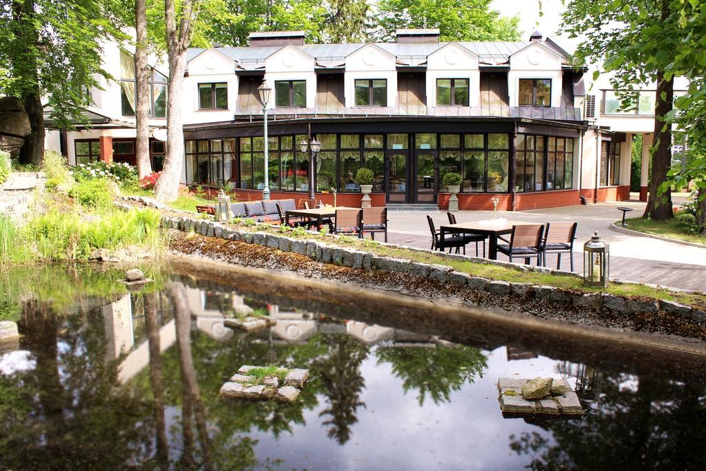 Hotel Szrenicowy Dwor シクラルスカ・ポレンバ エクステリア 写真