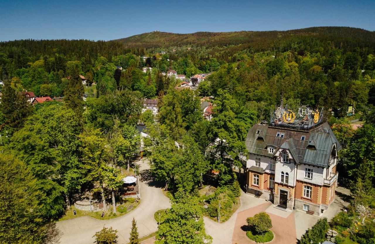 Hotel Szrenicowy Dwor シクラルスカ・ポレンバ エクステリア 写真
