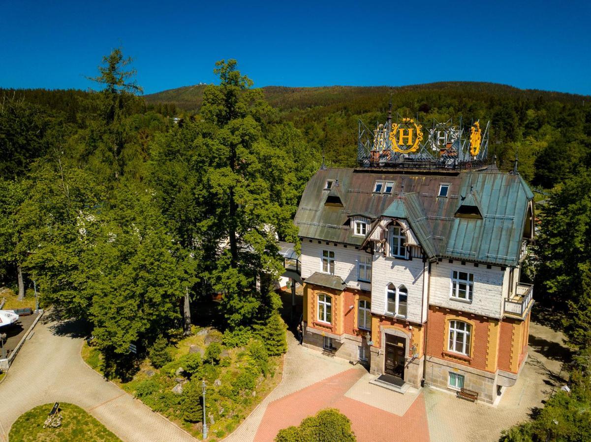Hotel Szrenicowy Dwor シクラルスカ・ポレンバ エクステリア 写真