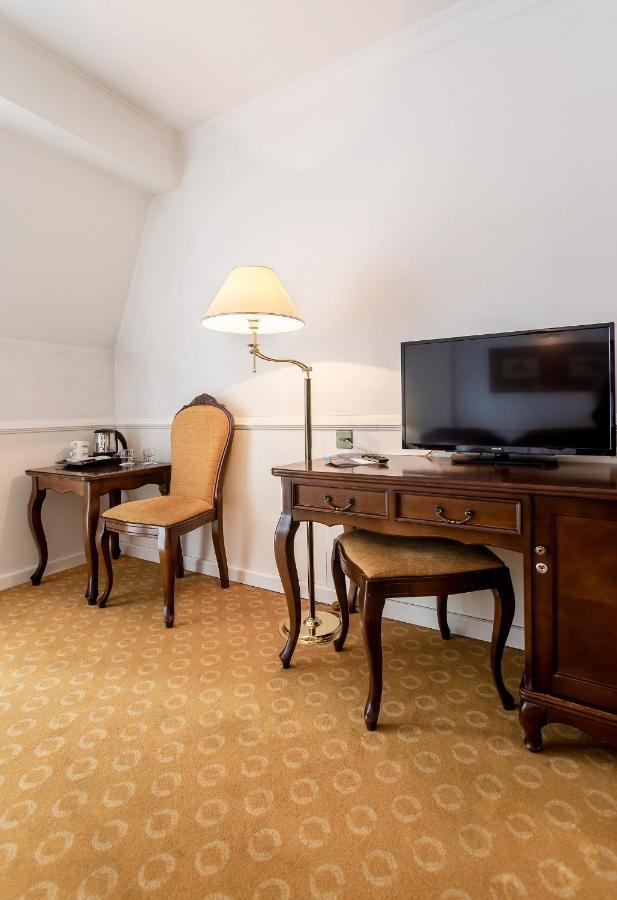 Hotel Szrenicowy Dwor シクラルスカ・ポレンバ エクステリア 写真