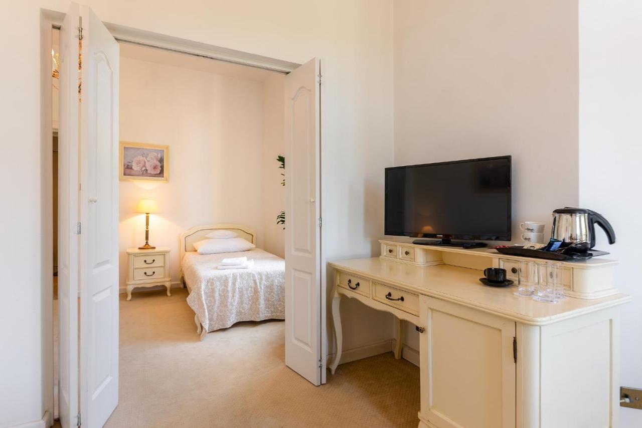 Hotel Szrenicowy Dwor シクラルスカ・ポレンバ エクステリア 写真